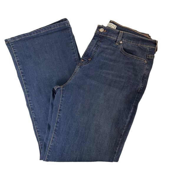 Levis Jeans Perfectly Slimming High Rise Boot Cut 512  Studded Pockets Size 16M - Picture 2 of 15